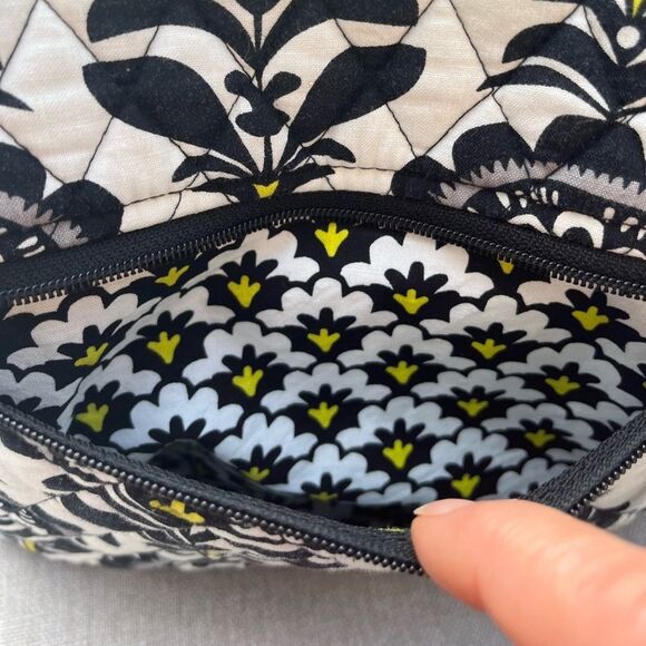Vera Bradley, black&white w/neon yellow petals crossbody purse,adjustable handle - Picture 12 of 14